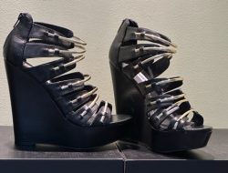 New Steve Madden Gold Straps Product 200 New Steve Madden Gold Straps Product 200